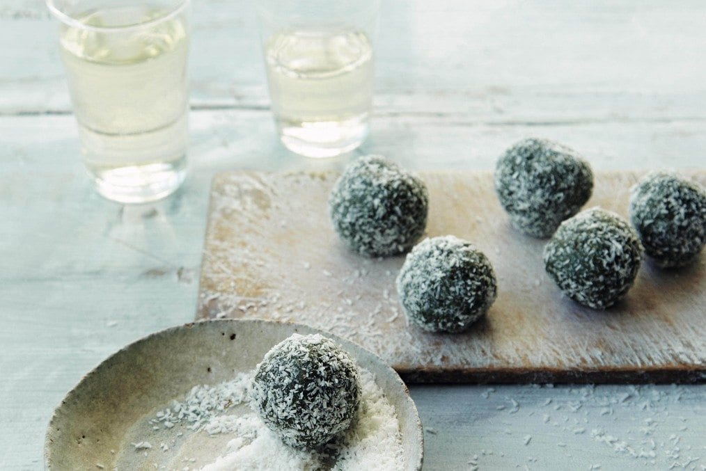 Coconut and Spirulina Energy Bites