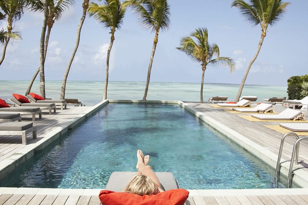 how to prevent illness on holiday